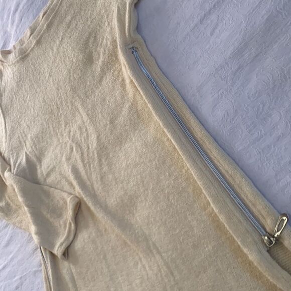Women’s Sweater size S Cream Side Zipper - Picture 2 of 10